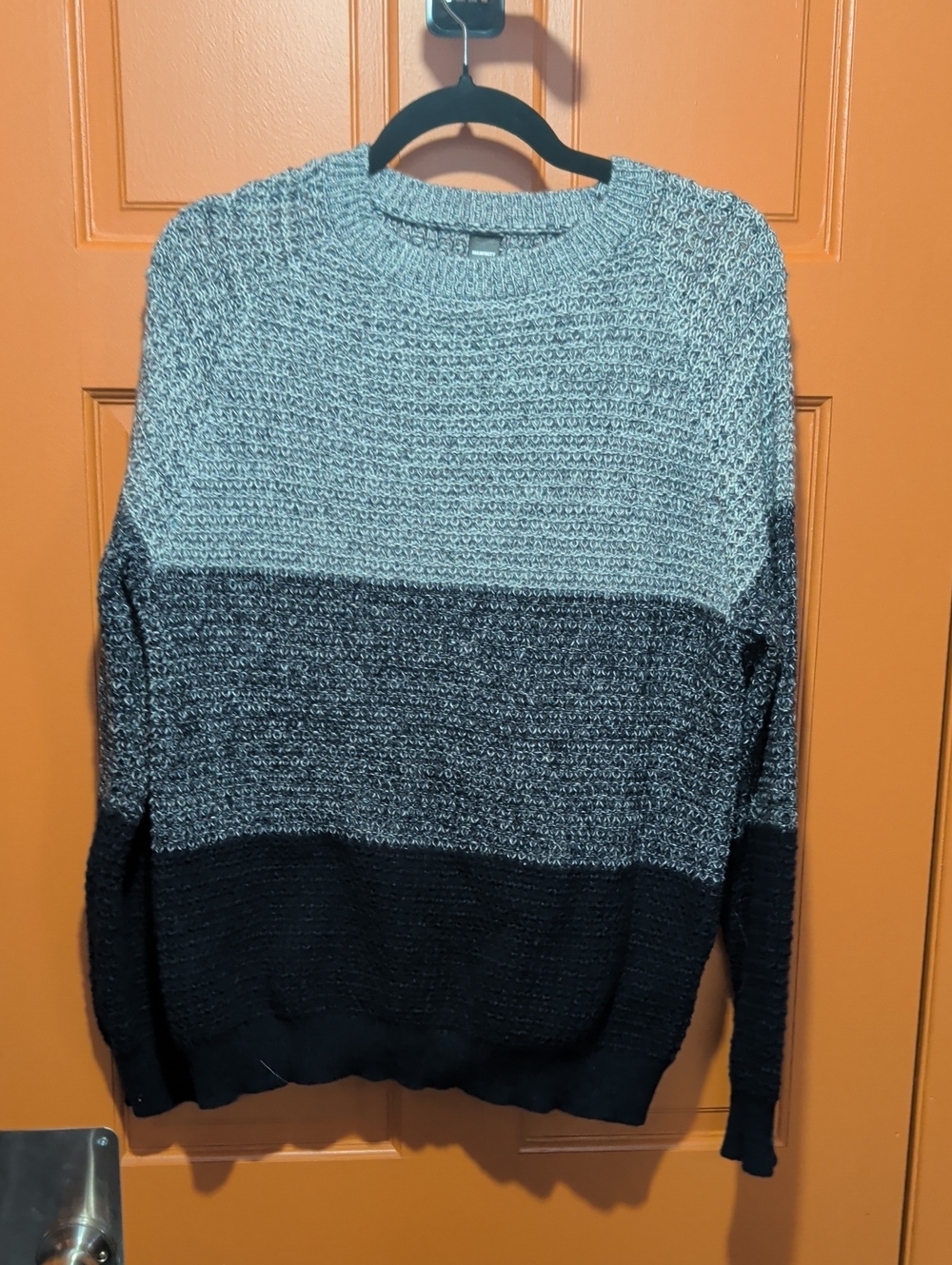 Men's Two-Tone Crewneck Sweater in Light Gray and Black